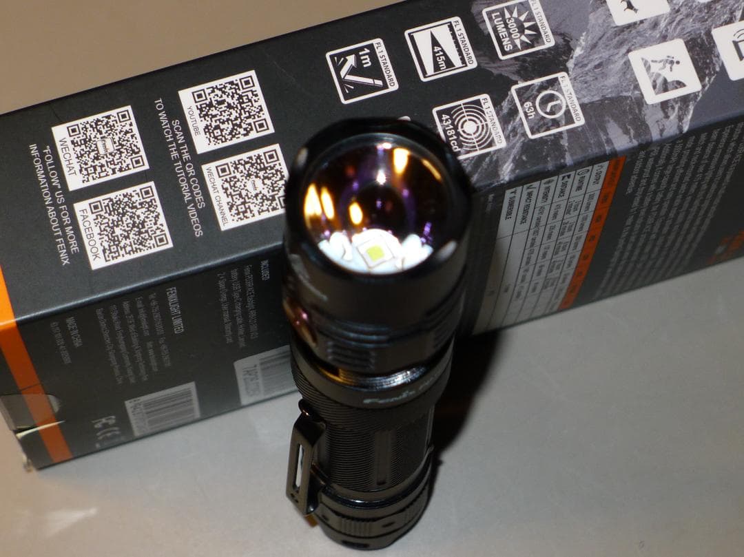 Fenix PD36R ACE 3000ルーメン SFT70 Gen2搭載