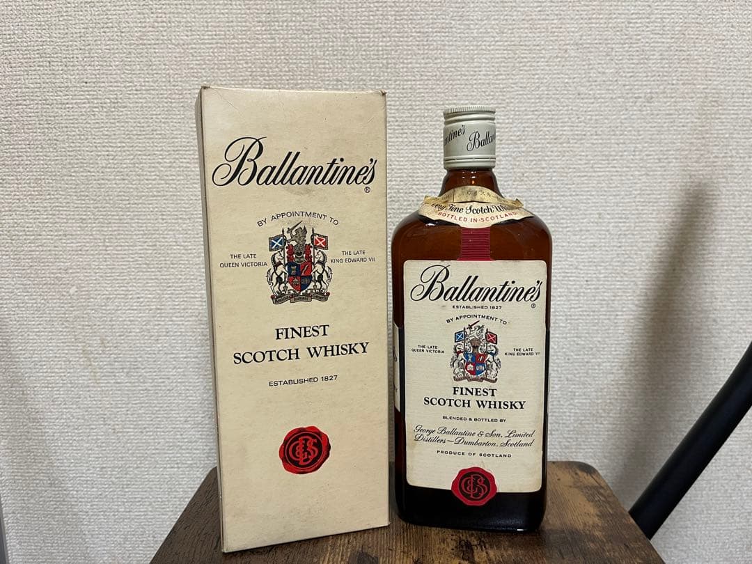 バランタイン フィネスト 赤青紋章 ウイスキースコッチ 760ml 232