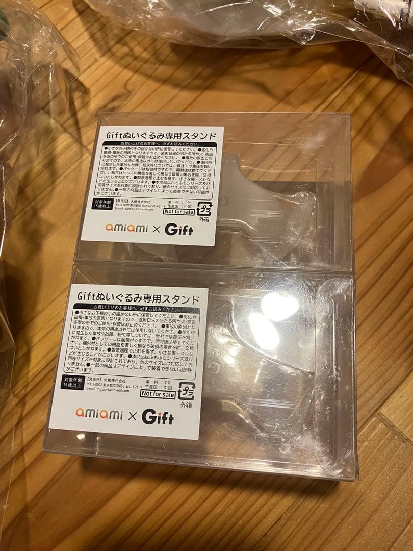 未開封】東方ふもふもぬいぐるみ れいむ&まりさ‼️ゆめじくう缶バッチ・スタンド付‼️