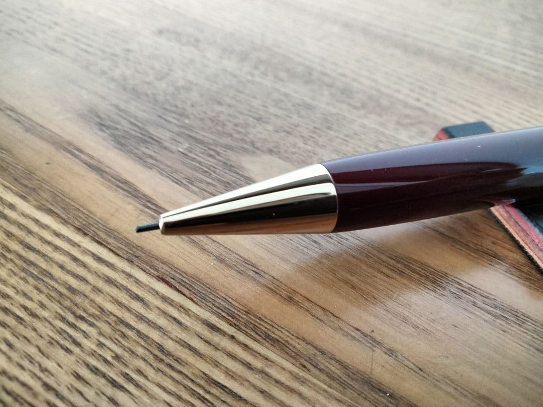 【稀少品】　ボルドー　モンブラン　ル・グラン　＃１６７　ペンシル　０．９ミリ芯