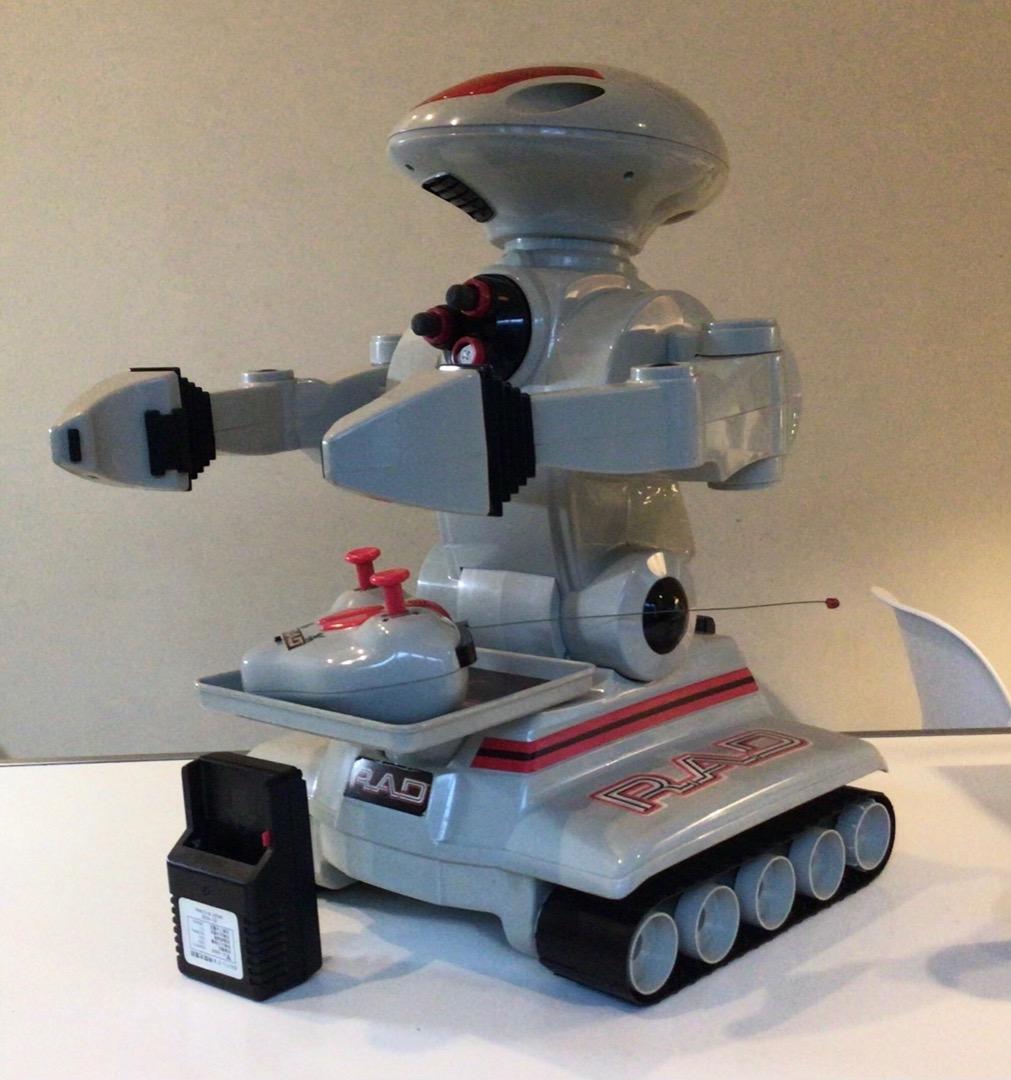 宇宙人がやって来た！RAD バッテリーロボ 音声 光 ショットガン付き