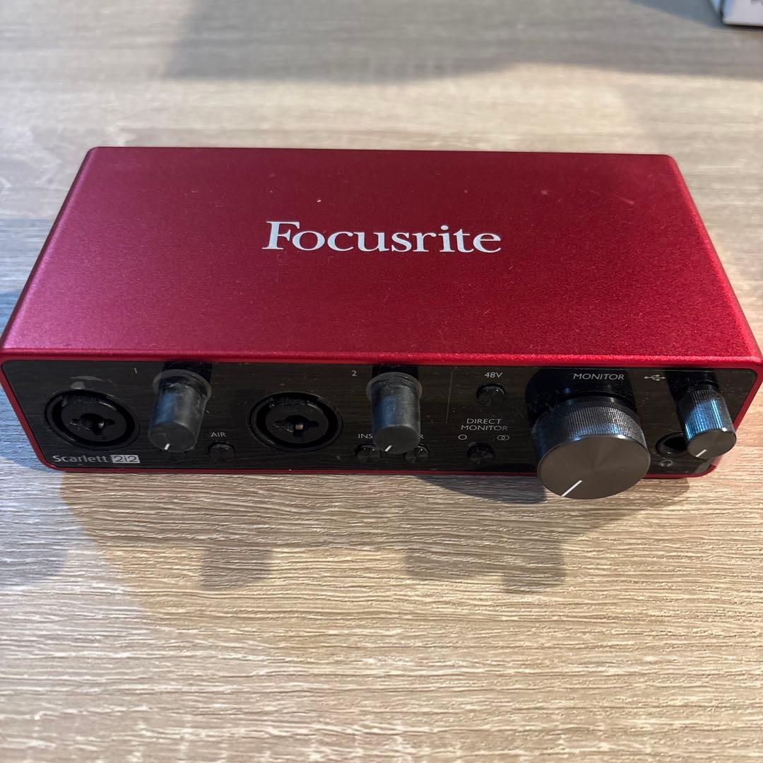 Focusrite Scarlett 2i2 赤 オーディオインターフェイス