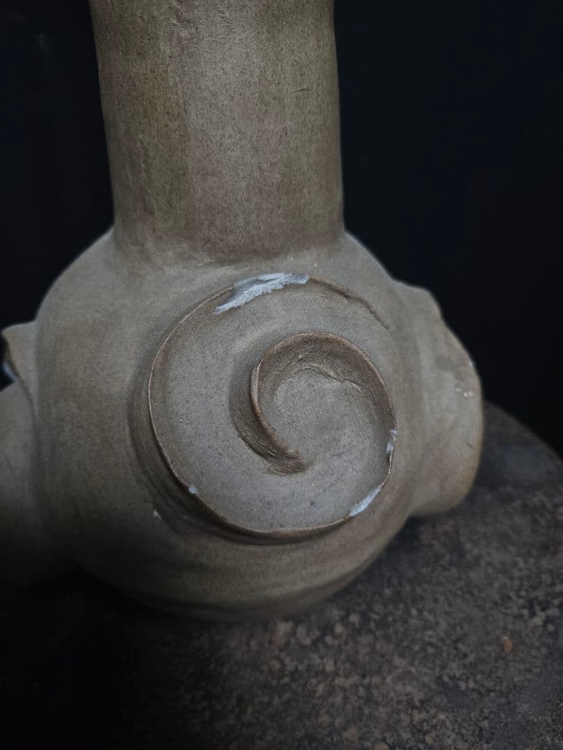 一部欠けあるもスペシャル陶器のオブジェ　インテリアに渦巻き模様約40cm