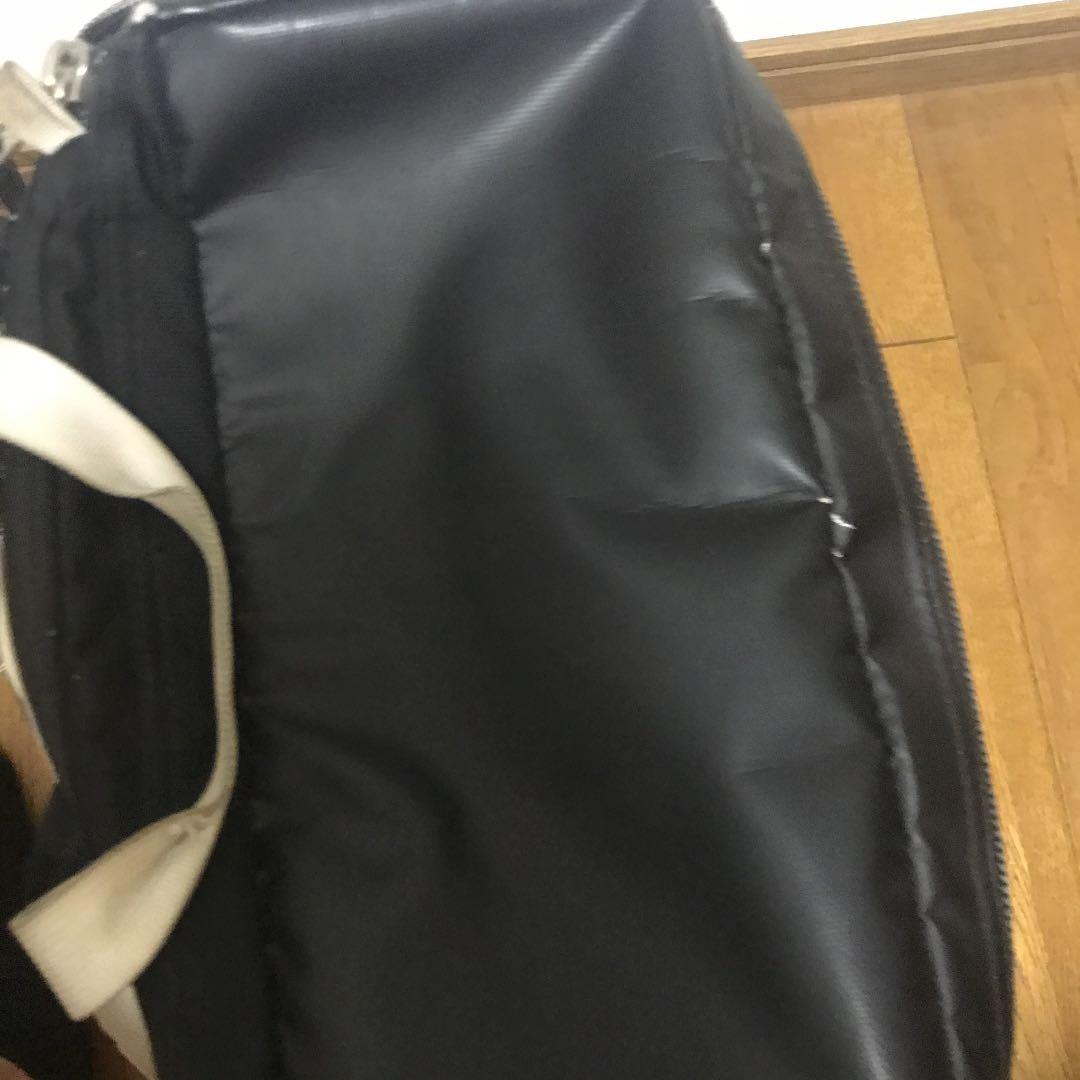 the North Faceのカバンです【白黒⠀】