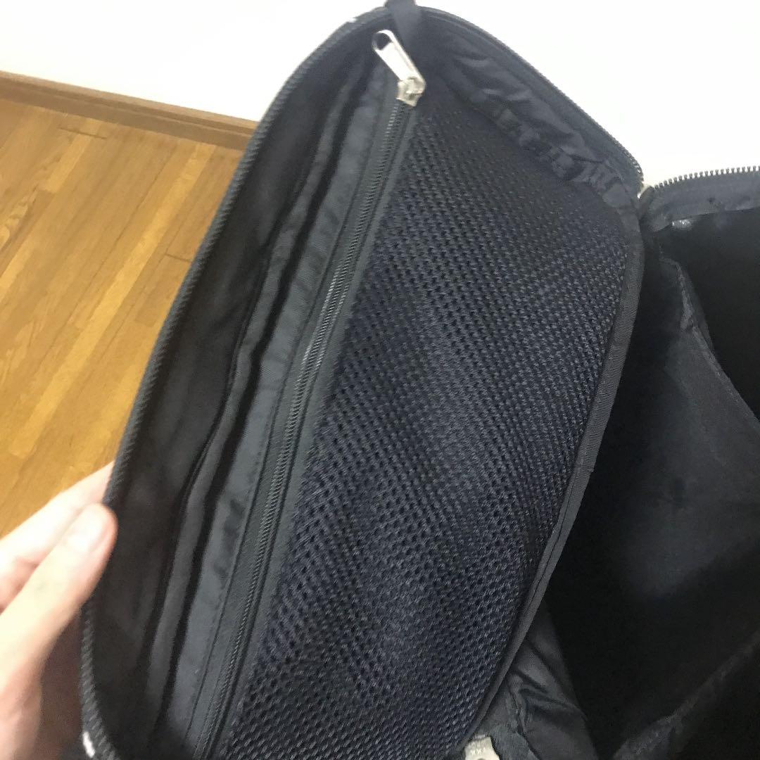 the North Faceのカバンです【白黒⠀】