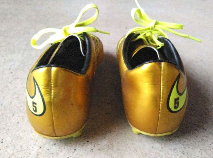 【希少】NIKE　ナイキ　ハイパーヴェノム　ゴールド金　ネイマール　２７・５cm