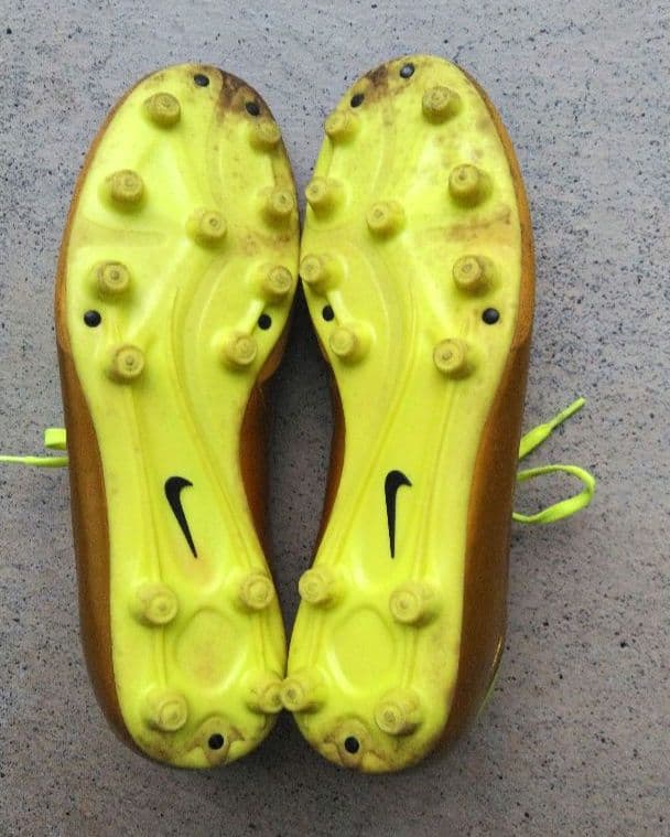 【希少】NIKE　ナイキ　ハイパーヴェノム　ゴールド金　ネイマール　２７・５cm