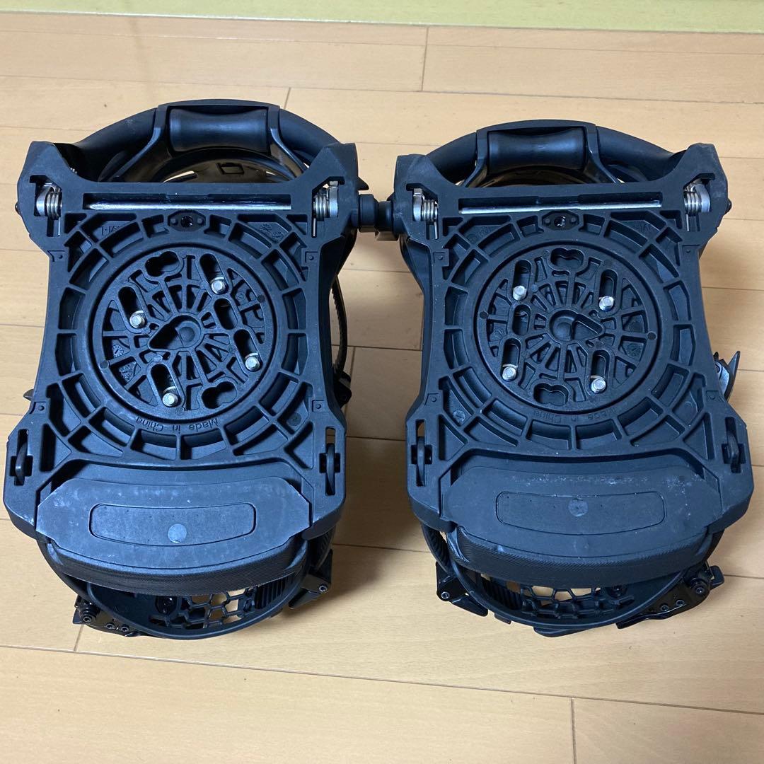 ナイデッカースノーボードビンディング