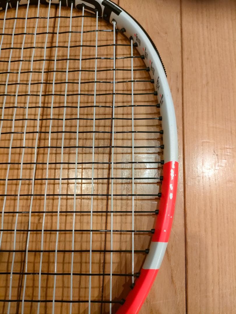 ガット張りたて ピュアストライク100 16✕20ガット2800円工賃2200円