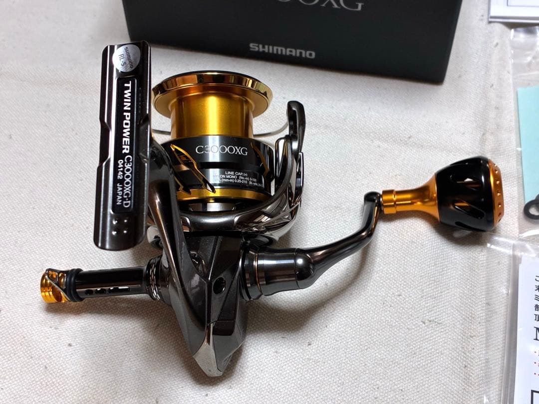 【未使用品】シマノ リール20ツインパワーC3000XG【カスタム品】