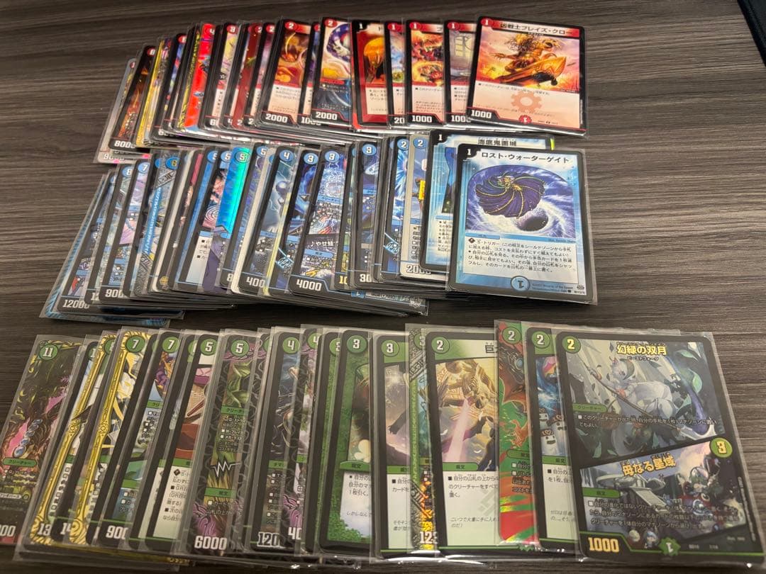 デュエマ引退品！デッキ＆金トレジャー＆大量のカード＆プレイマット＆デッキケース