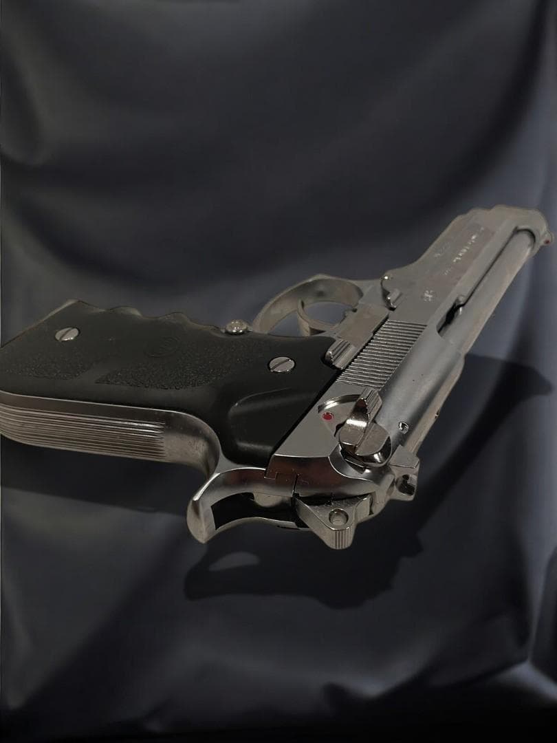 ●東京マルイ ●M92F ●クロームステンレスモデル ガスブローバック