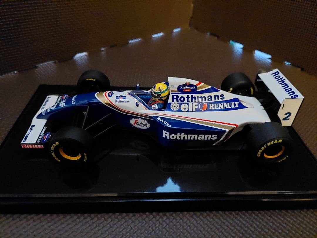 市村利行です。他の方は遠慮下さい FW16 A.セナ Rothmansロゴ