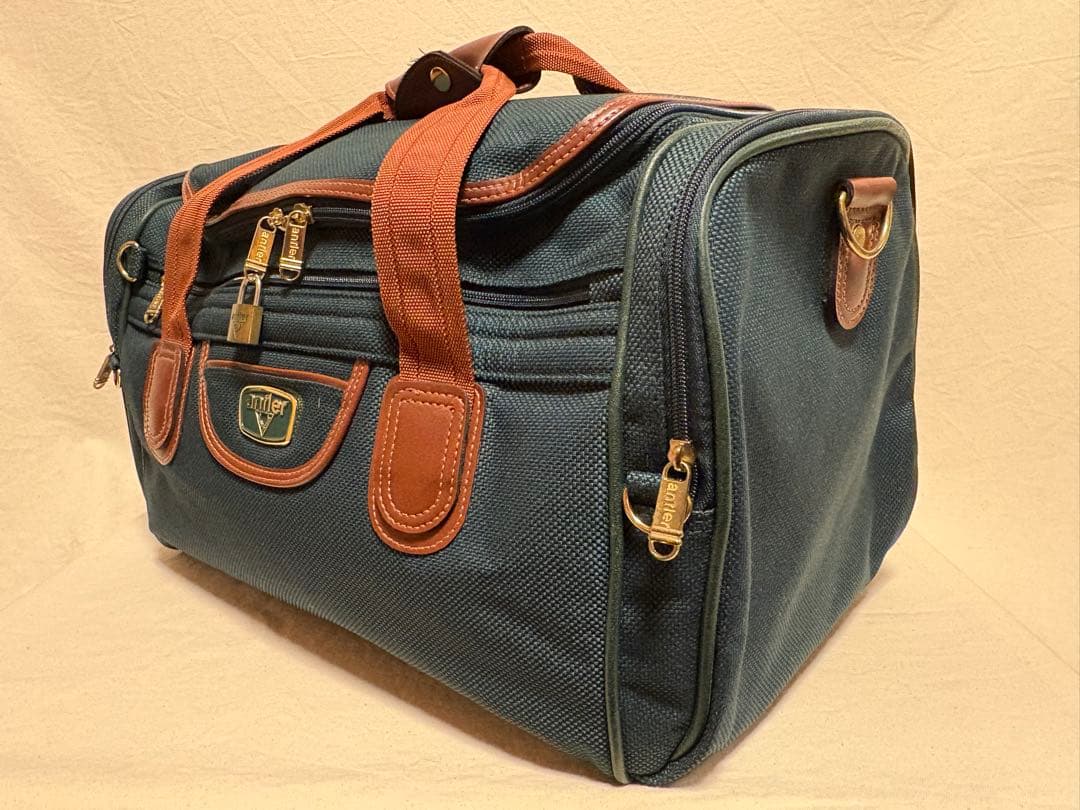 【antler】英国ブランド　アントラー　ボストンバッグ ショルダー　鍵付き