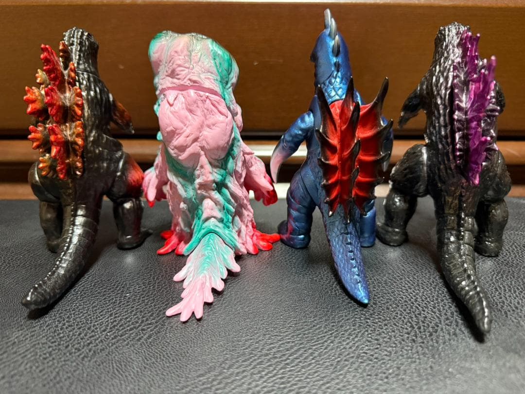 CCP ミドルサイズシリーズ　バーニングゴジラ ヘドラ ガイガン 他 4体セット