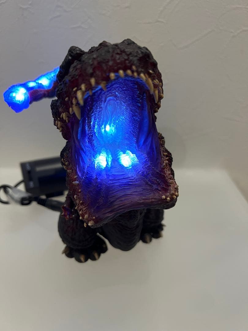 新品同様　デフォリアル　シン　ゴジラ (2016) 覚醒発光Ver