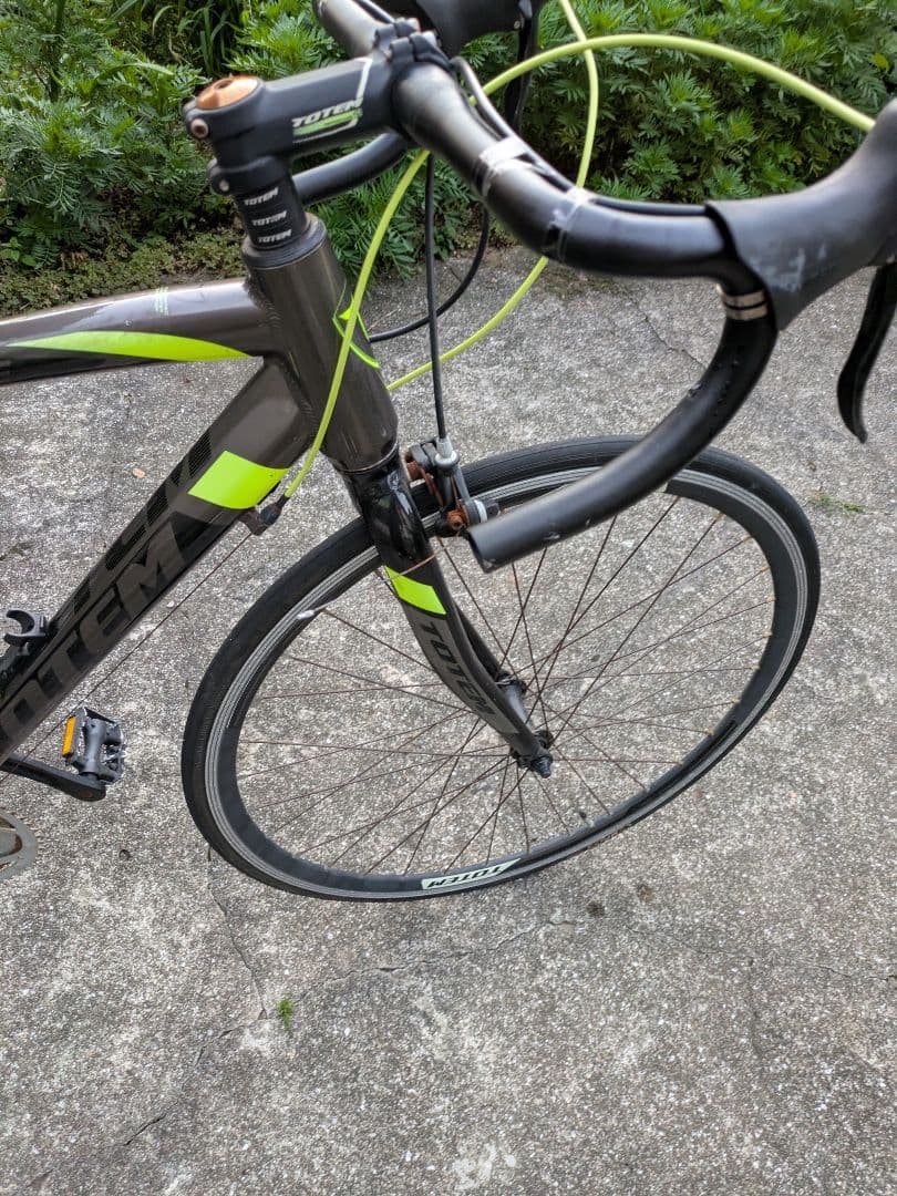 TOTEM ロードバイク グレー/イエロー アルミ製