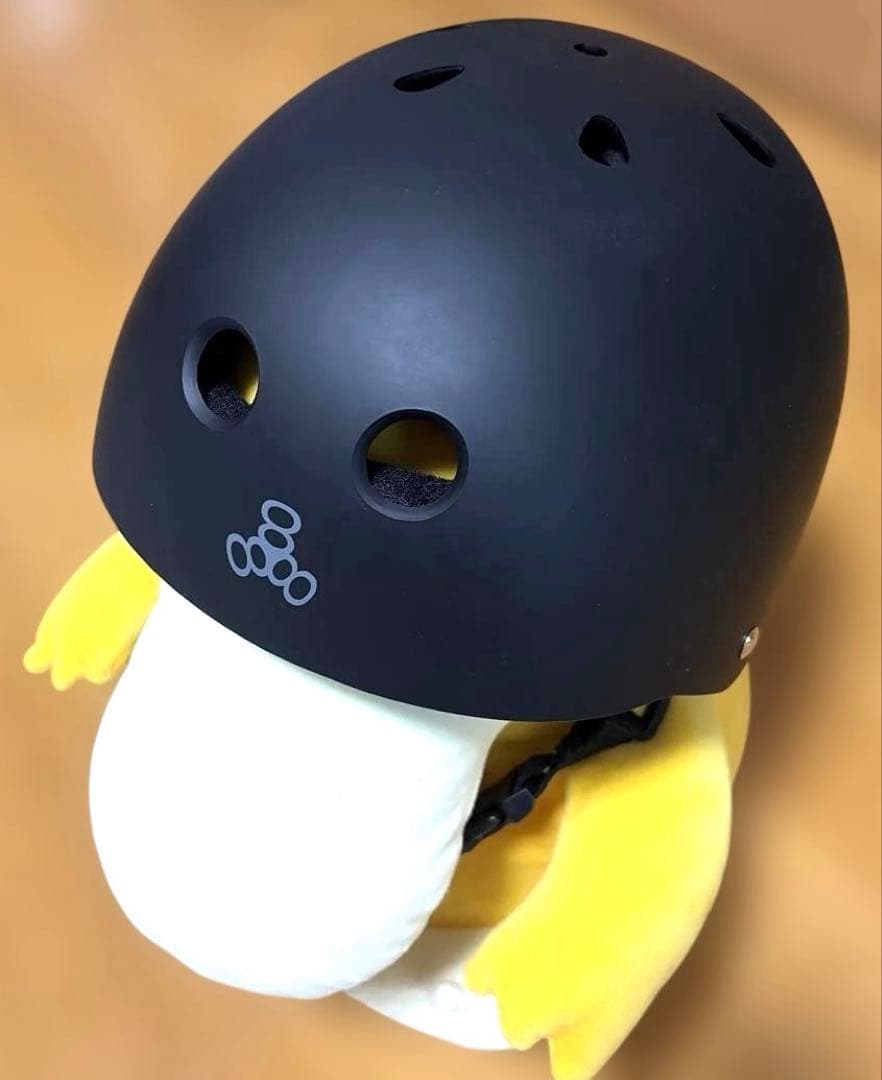 triple eight マットブラック ヘルメットXL大人用