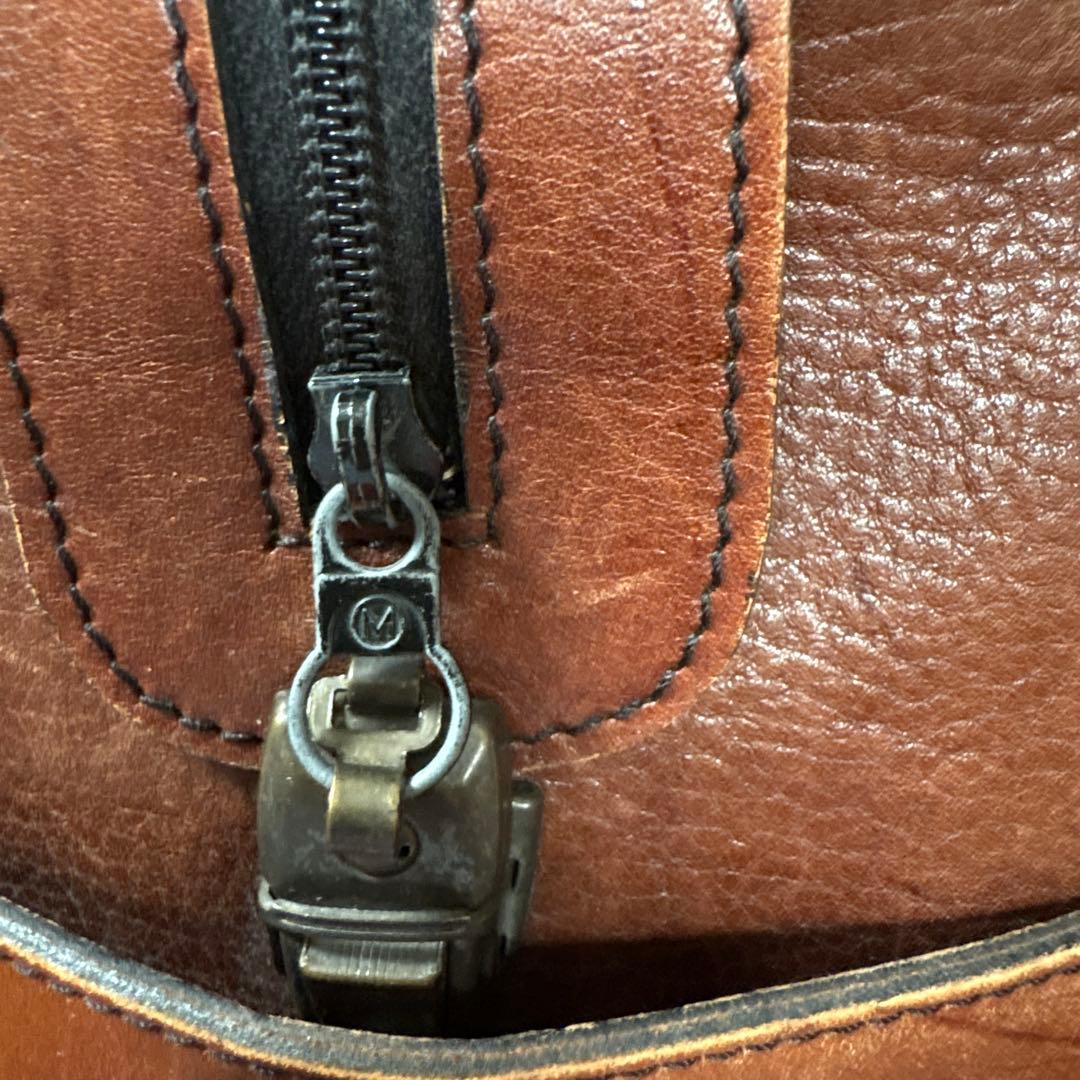 お値打ち！本革製ボストンバック　鍵付