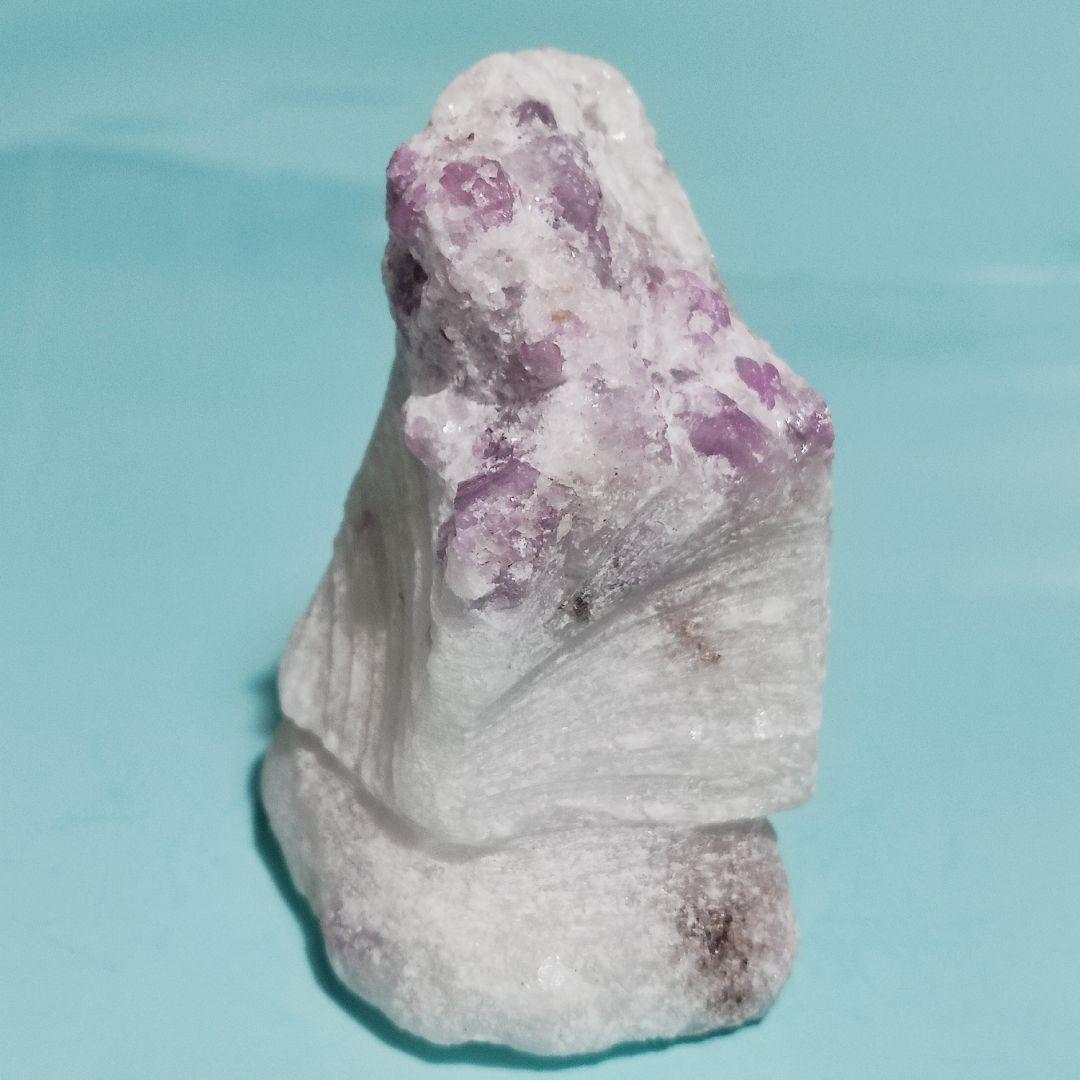 パワーストーン　天然石　大理石中のルビー　原石　192g　No.872