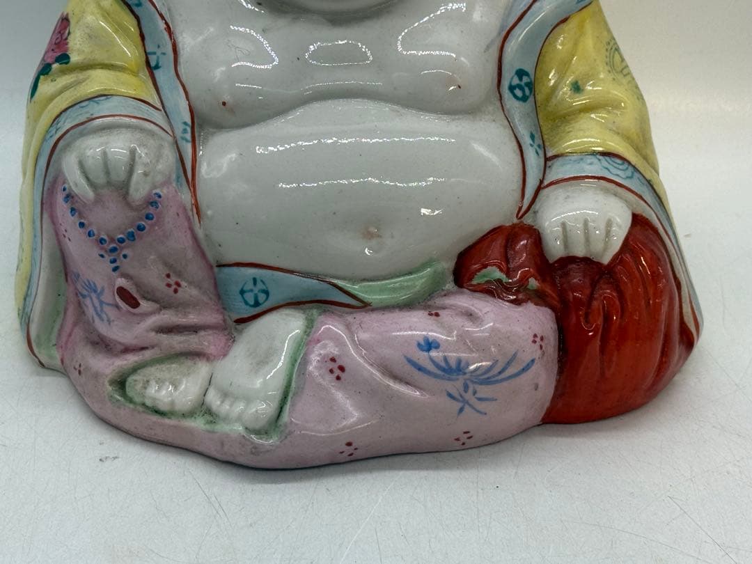 中国　景徳鎮製　色絵彌勒像　送料込み251222