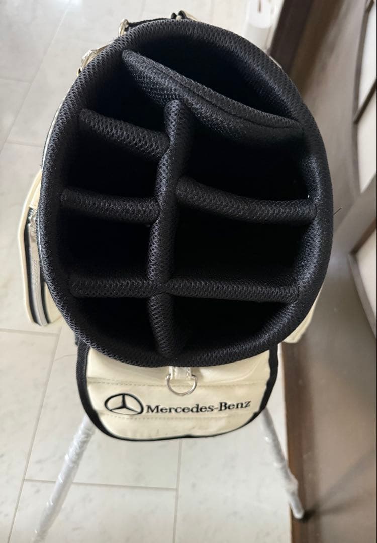 ホワイトキャディバッグ