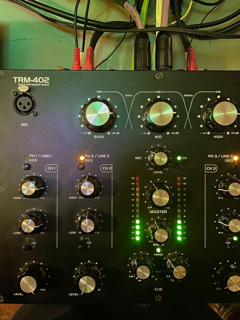 Omnitronic TRM-402 DJミキサー 3チャンネル