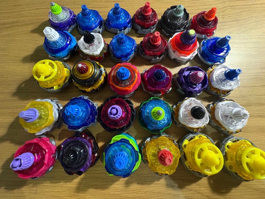 ベイブレードX 30個まとめ売り