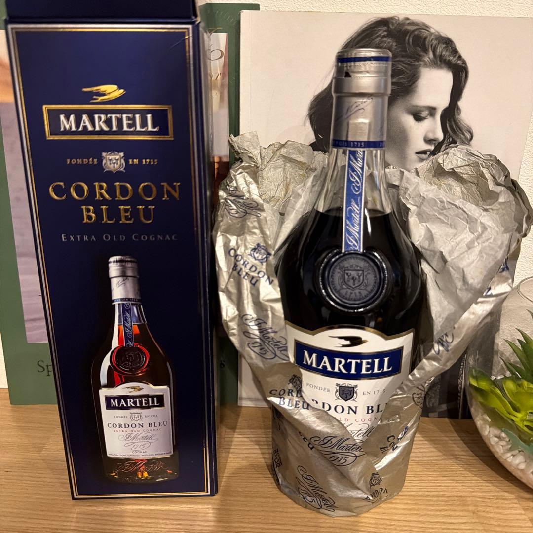 マーテルゴルドンブルー700ミリ　箱入り