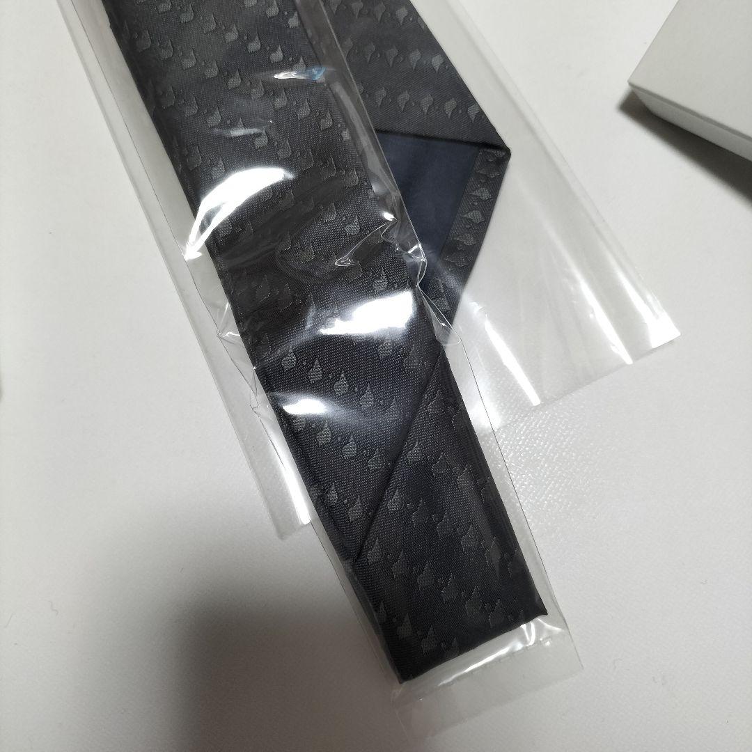 Perfume Closet ネクタイ グレイカラー　本体美品