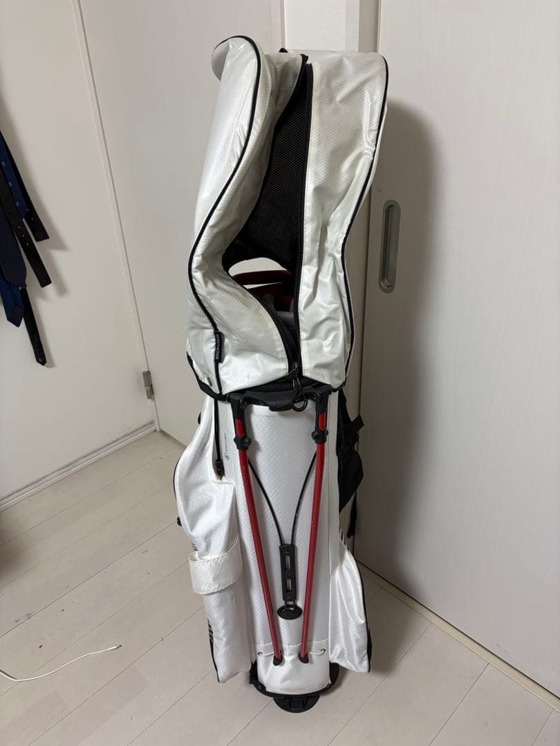 値下げ！！即配送！！！Nike キャディバッグ ホワイト/ブラック/レッド