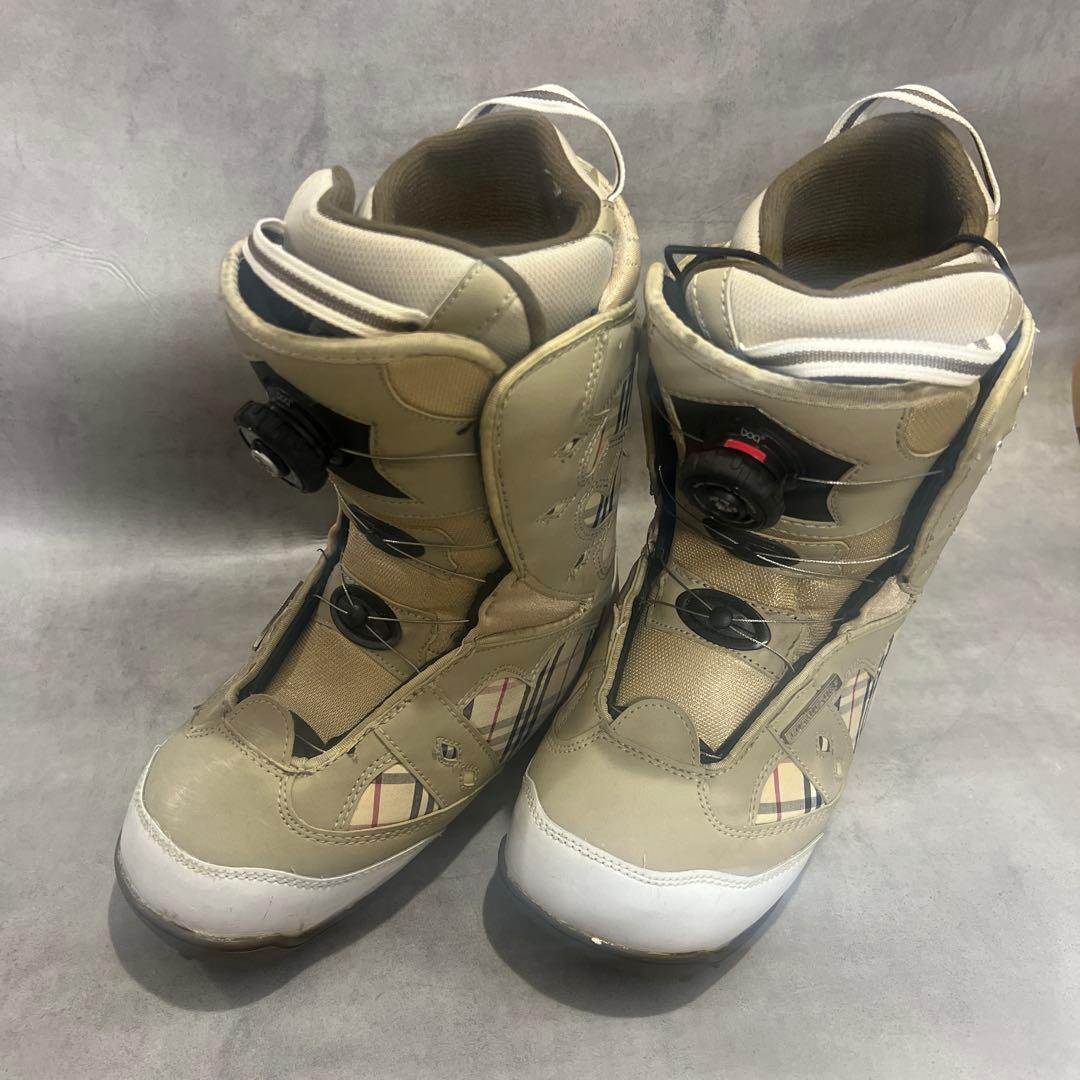 【美品】COSMIC SURF スノボブーツ Boaダイヤル式 24.5cm