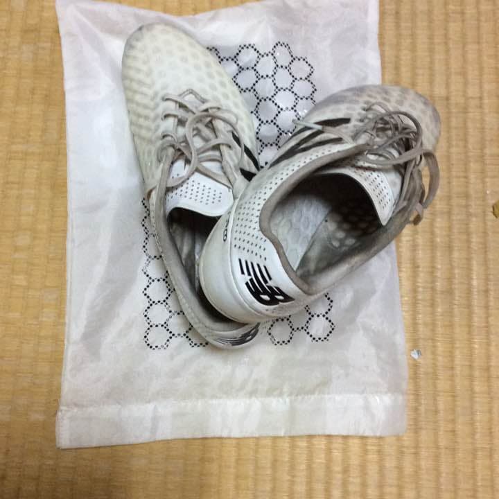 ニューバランス スパイク サッカー