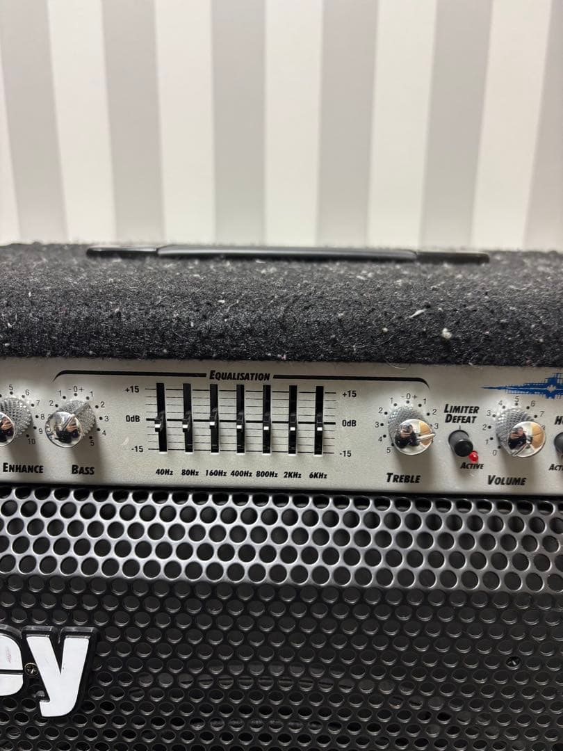 Laney アンプ　RB8 レイニー ベースアンプ