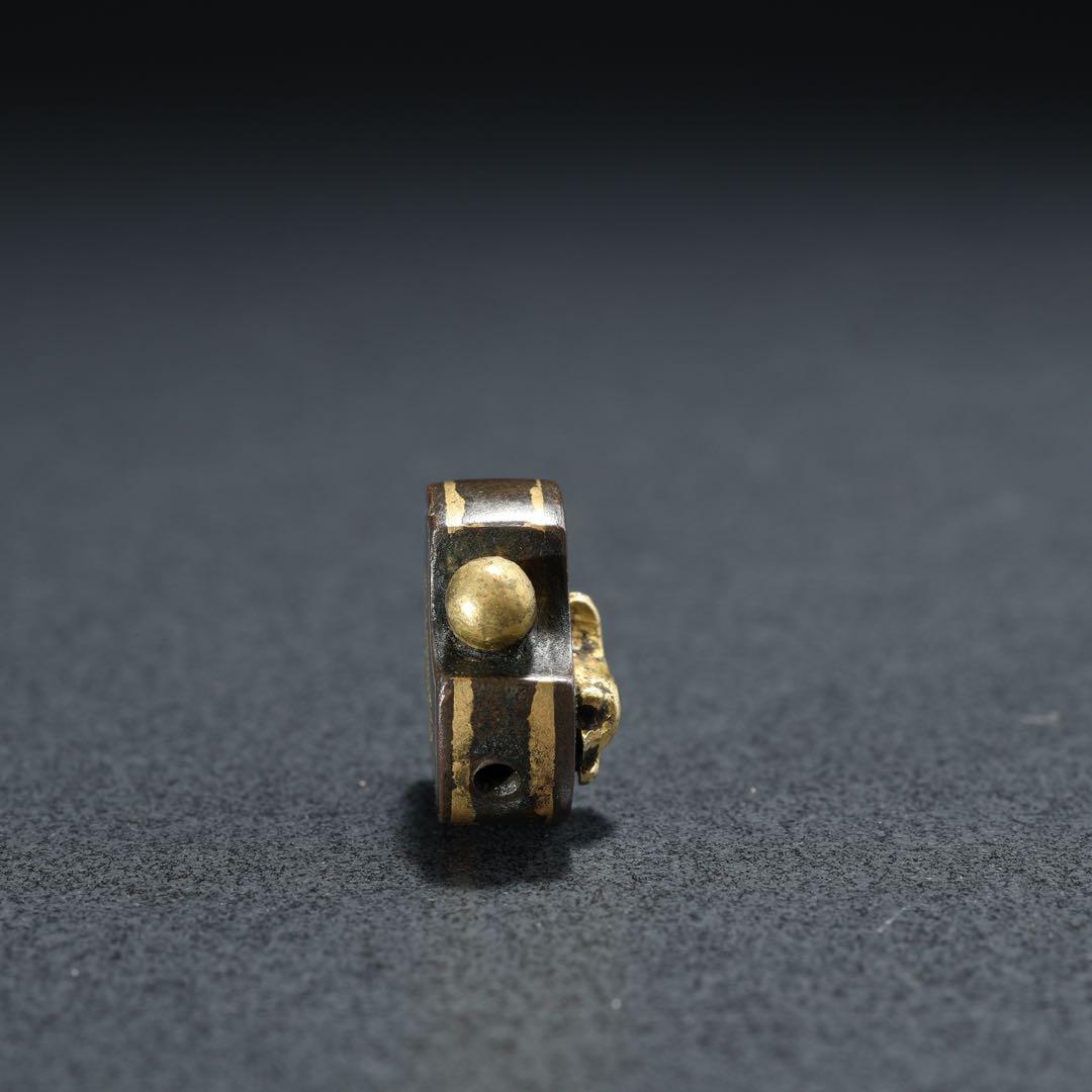 緒締玉　分銅形　象嵌　金工　骨董　印籠　R1434