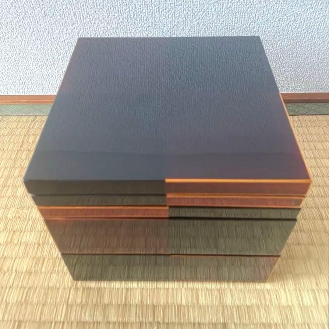 山田平安堂　白檀　二段重　重箱　取り皿2枚、風呂敷付き