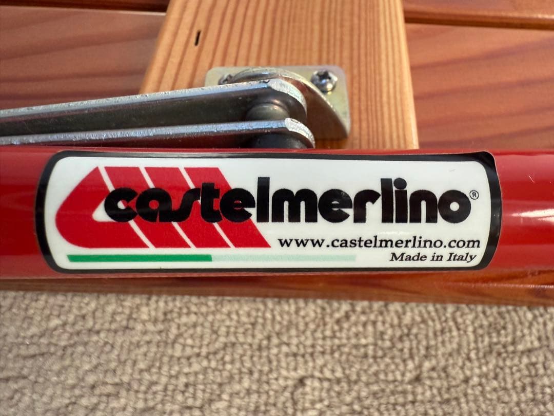 castelmerlino 2段階調整可能キャンプテーブル 赤