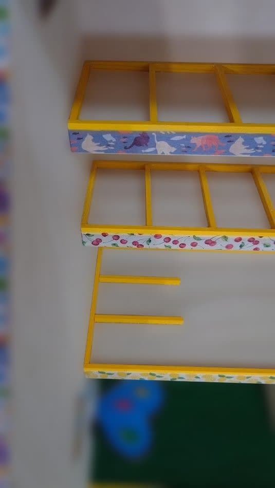 トミカ木製手作り駐車場（ビッグイエロ－）BY02