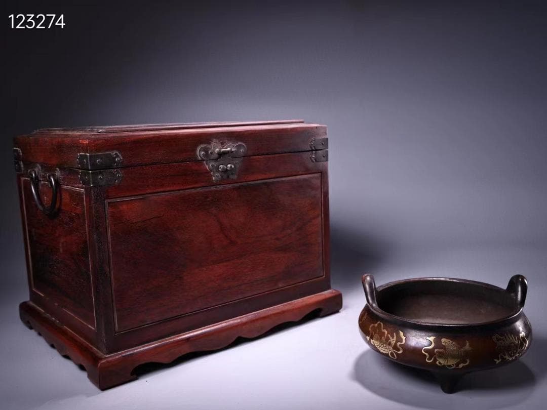 珍品旧蔵収純銅高レリーフ錾刻鎏金吉祥八宝香炉·老紅木箱付き・文房具·置物·稀少品