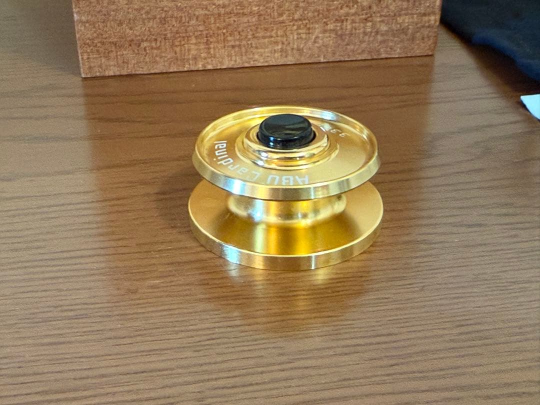 と*ろ様 《新品未使用》ABU カーディナル33 CDL ゴールドアルミスプール