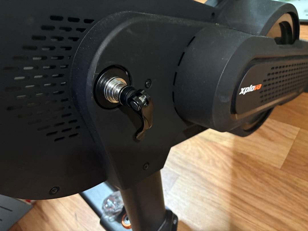 Xplova NOZAV スマートトレーナー