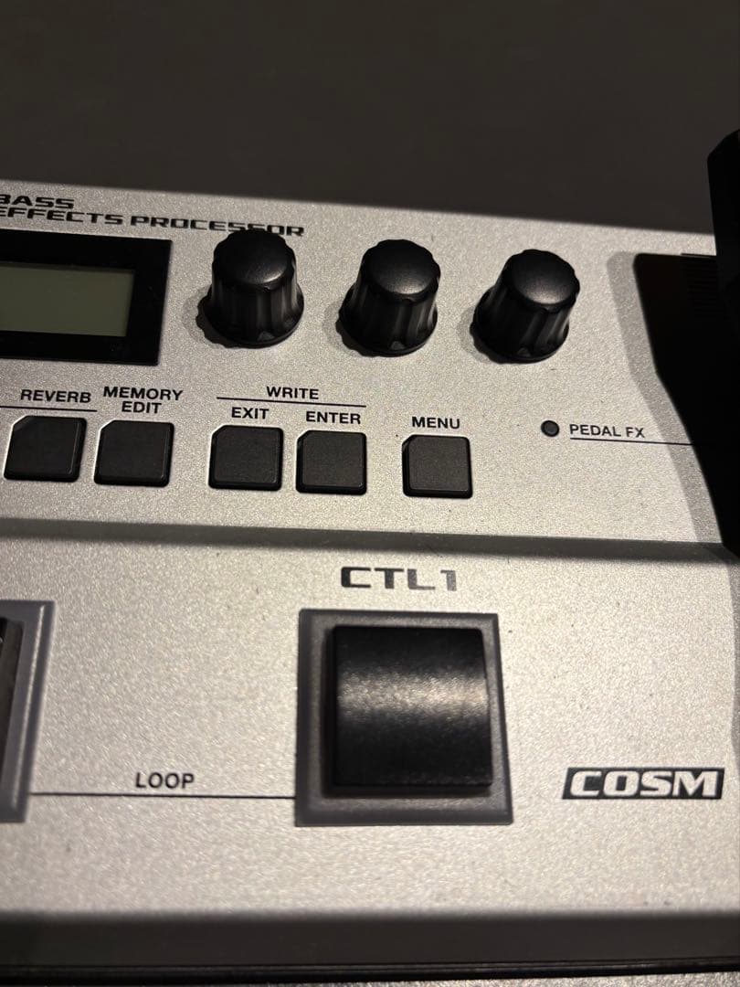 BOSS GT-1B ベースエフェクター　ボス　ベース