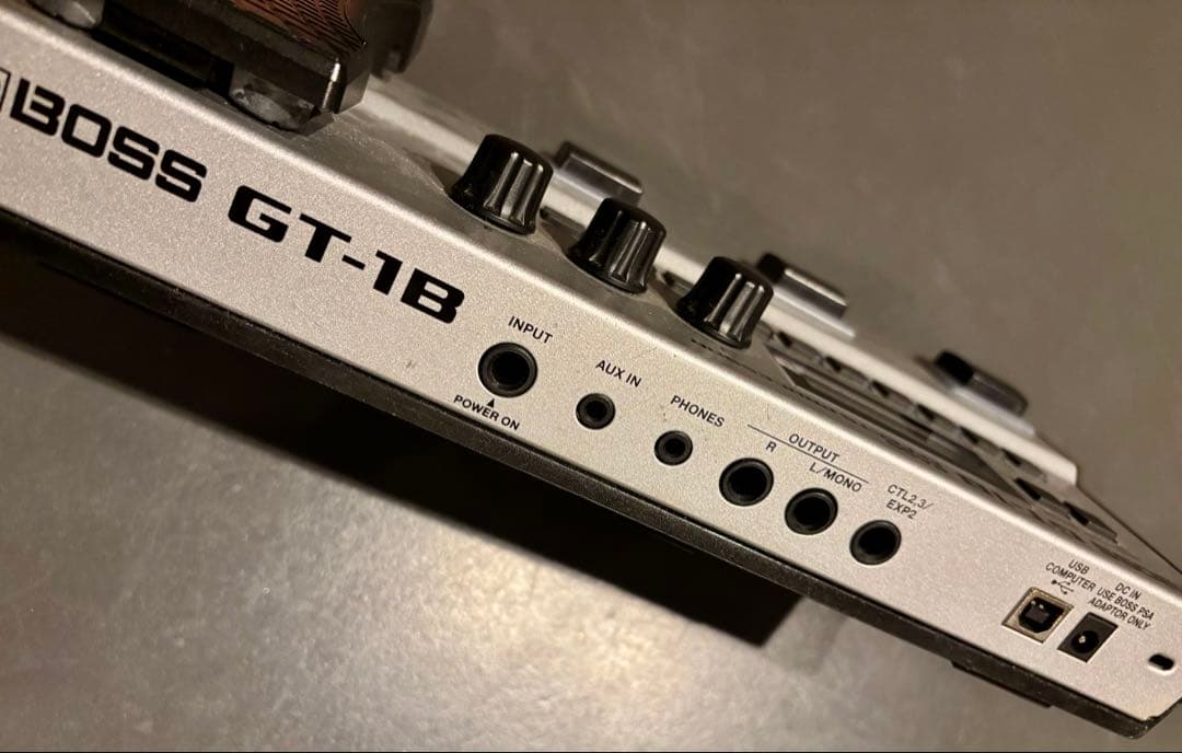 BOSS GT-1B ベースエフェクター　ボス　ベース