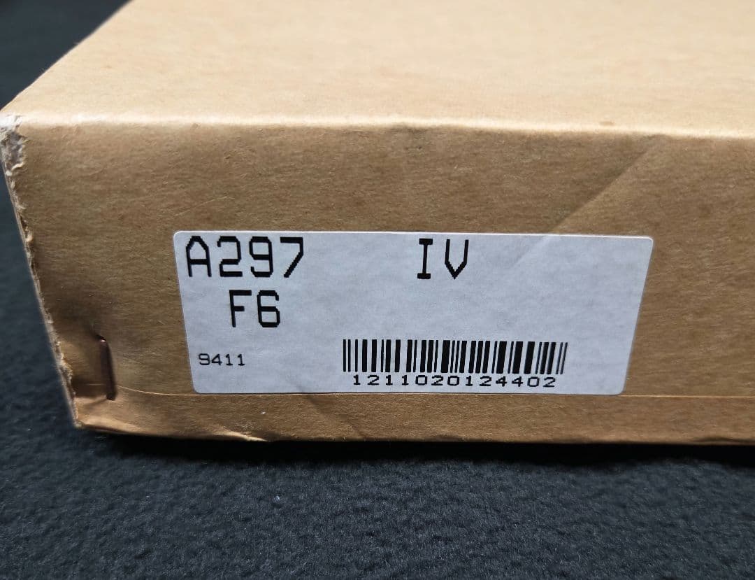 【美品】 肉筆油彩風景画 ホワイト額縁フレームつき「白馬連峰」6号サイズ