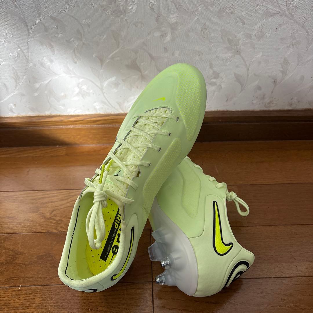 NIKE TIENPO レジェンド9 28.5cm