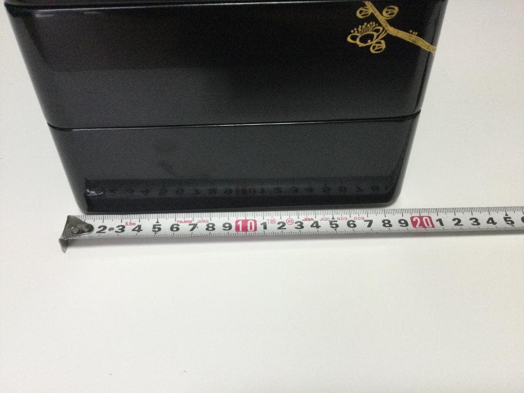 最終値下げです。【未使用 美品】 輪島塗 三段重 黒呂色 沈金 松 梅