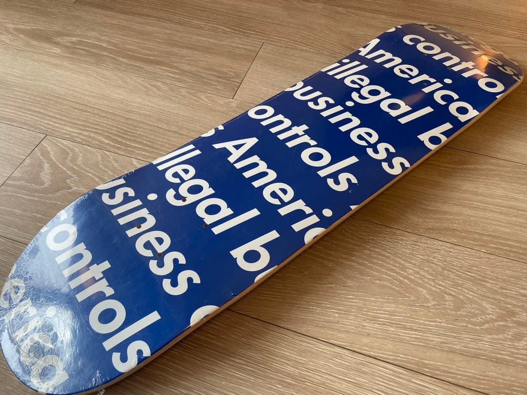 Supreme – Illegal Business Skateboard
