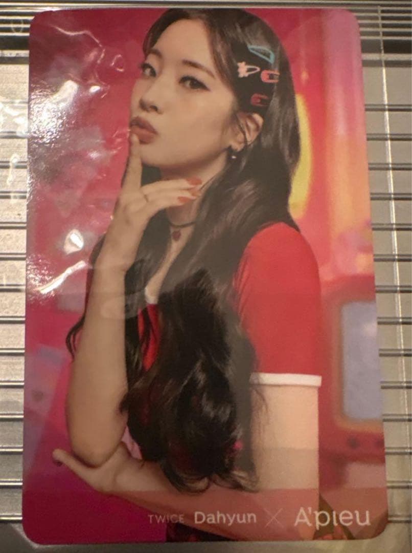 アピュー　Apieu サナ　ダヒョン　トレカ　TWICE SANA DAHYUN