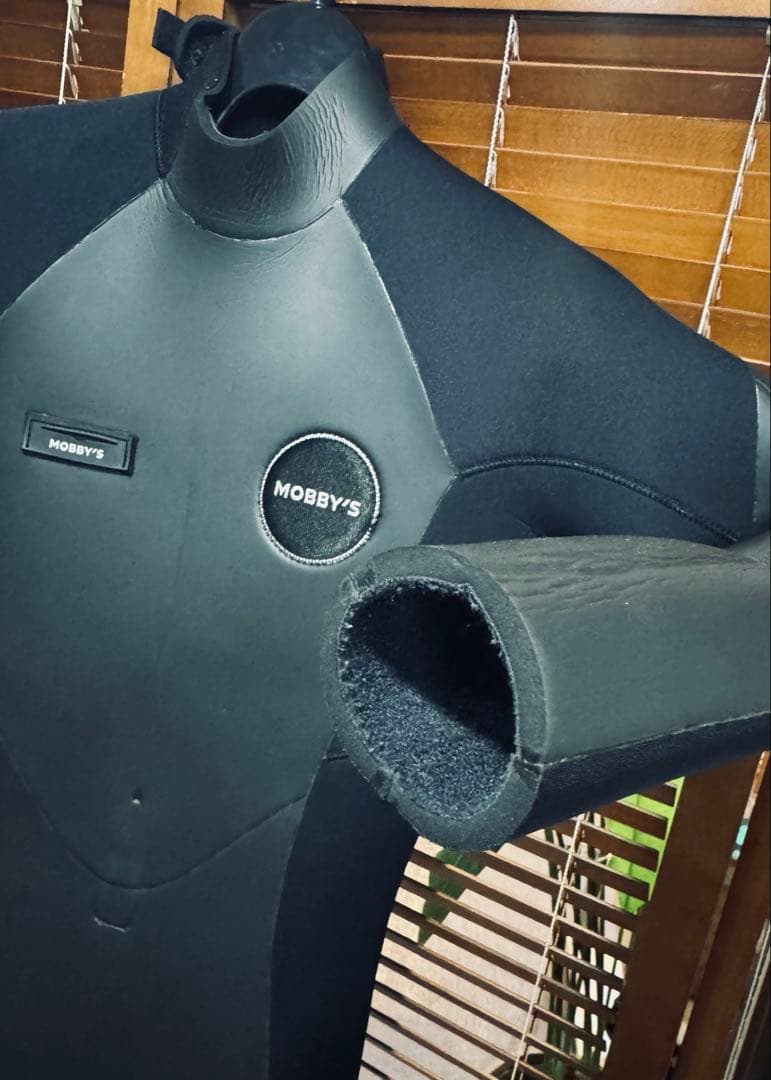 ⭐︎値下げしました⭐︎mobby'sモビーズ　フルスーツ　セミドライ6.5ミリ