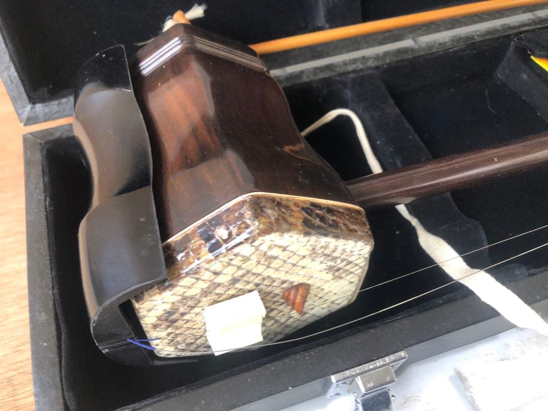 上海二胡　中国　伝統楽器　弦楽器　民族楽器ケース付(A31)